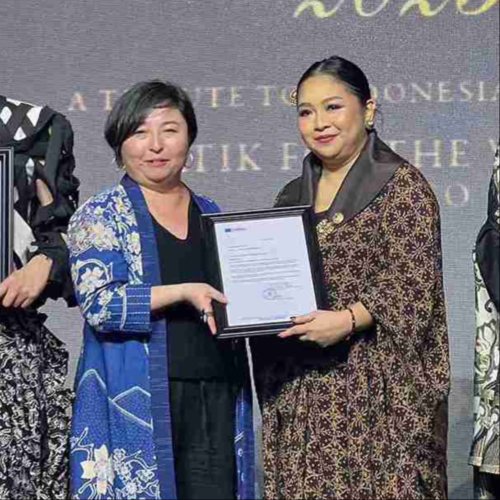 UNESCO Anugerahi Era Soekamto atas Pelestarian Budaya