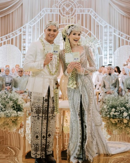 6 Fakta Unik Pernikahan Alyssa Daguise & Al Ghazali