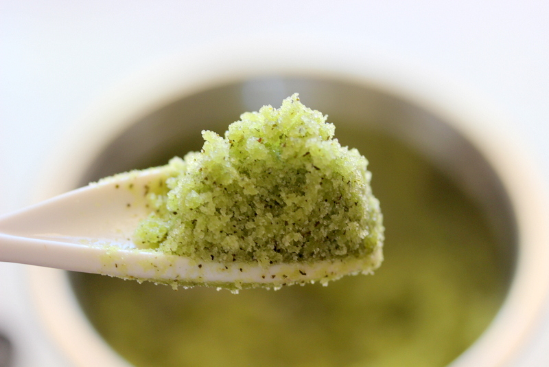 Haluskan Kulit Dengan Green Tea Sugar Scrub