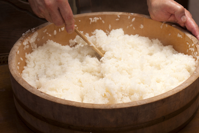 Cara Memasak Nasi untuk Sushi