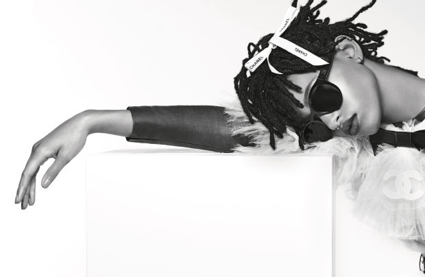 Willow Smith Tampil di Kampanye Iklan Chanel Eyewear