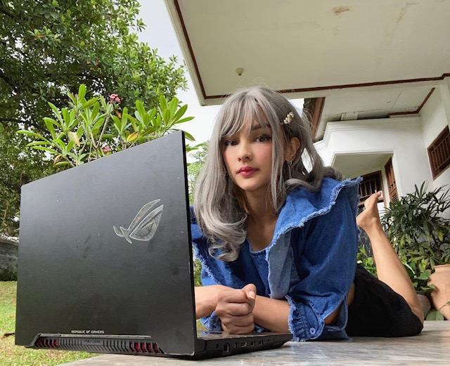 5 Gamers Cantik Asal Indonesia Yang Punya Skill Hebat