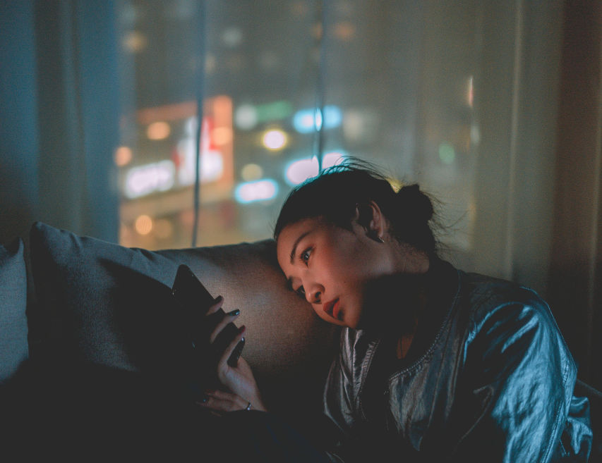 4 Zodiak yang Paling Susah Merelakan Setelah Putus Cinta 