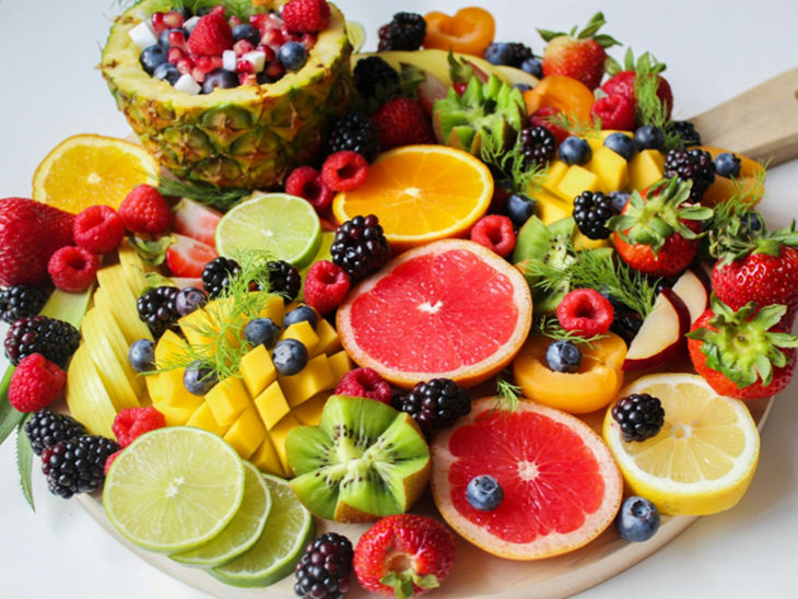 Bikin Happy, Konsumsi 4 Buah Ini Untuk Tingkatkan Mood! 