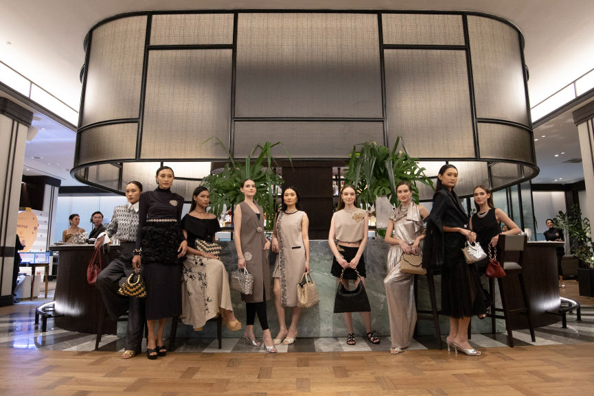 Casual & Chic, VICKY SVPIT Persembahkan Merci Beaucoup