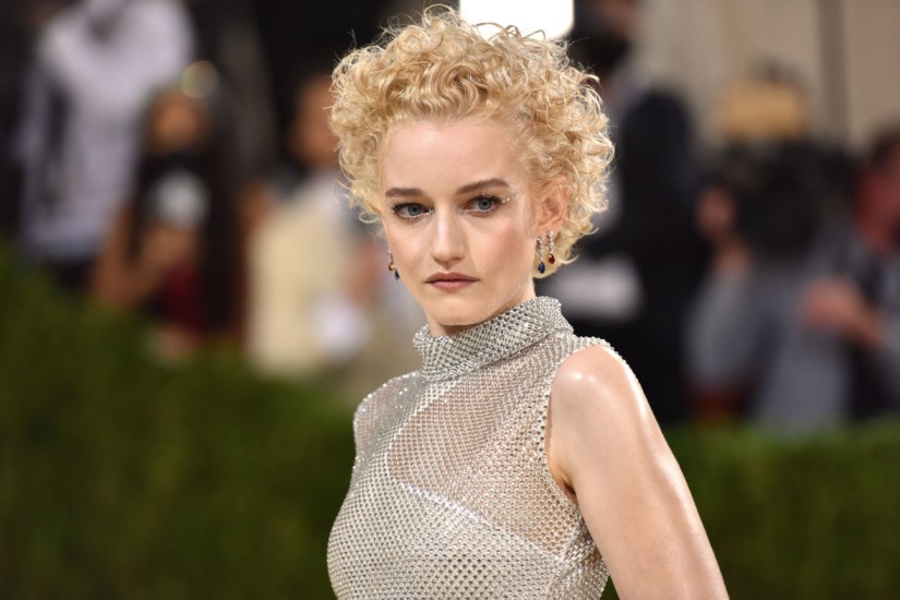 Julia Garner Perankan Madonna, Dinilai Tidak Cocok?