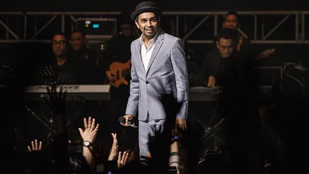 15 Lagu Glenn Fredly Paling Indah Tentang Cinta 