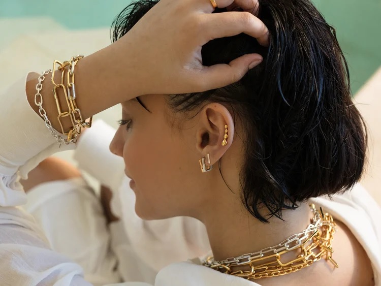 Gold atau Silver? Ini Cara Tahu Perhiasan Yang Cocok Untukmu