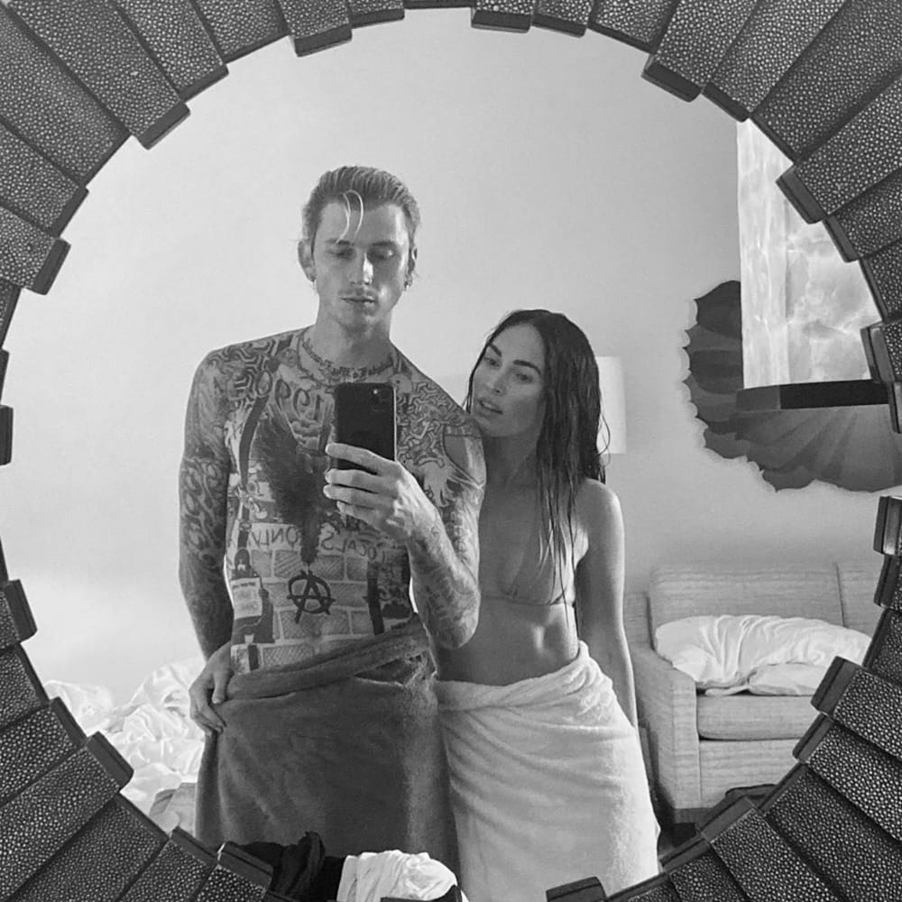 Machine Gun Kelly Tak Ragu Menikah Dengan Megan Fox