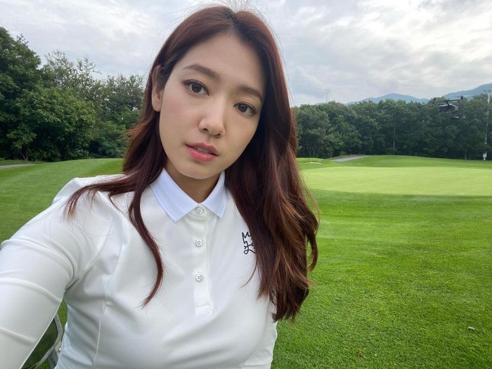 Ini Dia 5 Pria Yang Dikabarkan Dekat Dengan Park Shin Hye