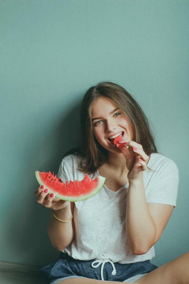 Buah yang Bagus untuk Kulit Kering, Bikin Sehat dan Glowing!