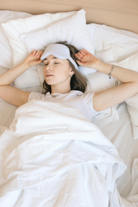 8 Tips Pengobatan untuk Menghilangkan Dengkur Saat Tidur
