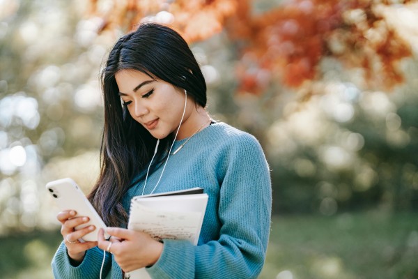 8 Tips Memilih Pasangan di Aplikasi Kencan Online