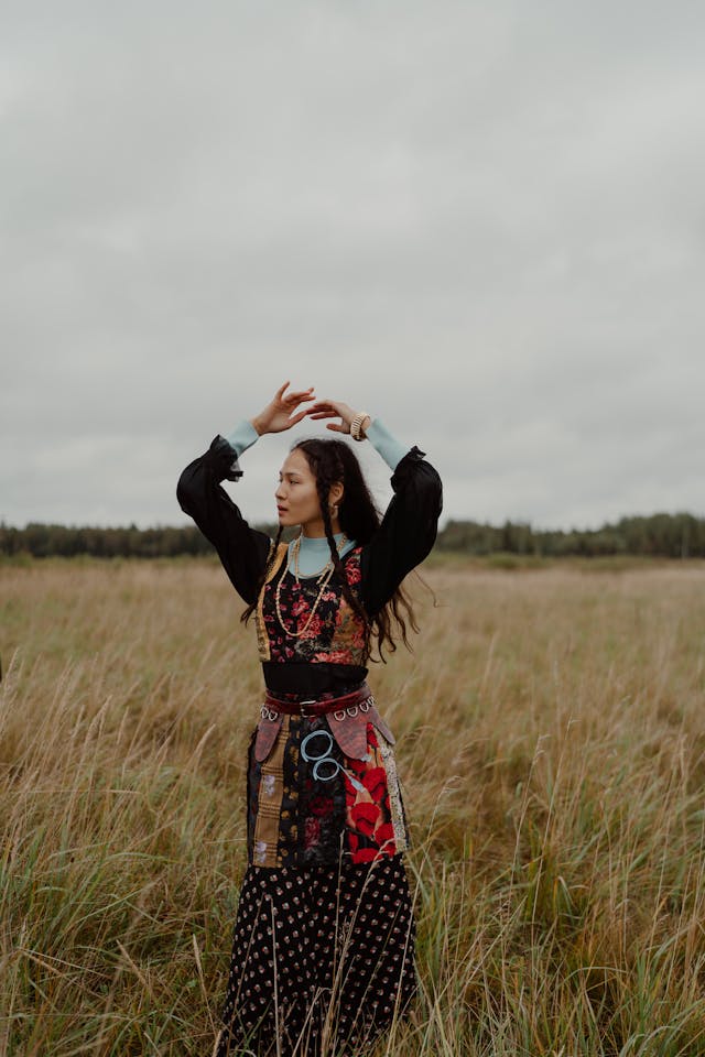 Gaya Bohemian: Mengenal Gaya Hidup Bebas dan Kreatif