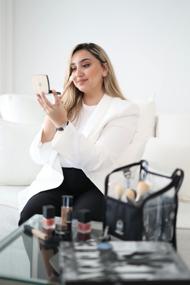 Tampil Flawless! Ini 6 Tips agar Makeup Kamu Tidak Cakey