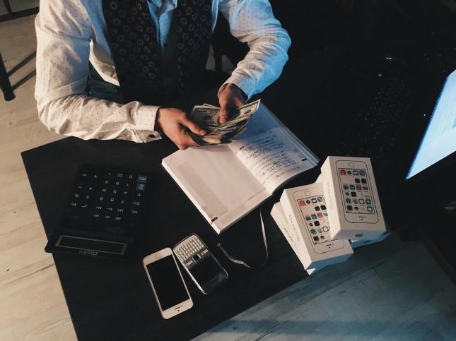 6 Tips Pentingnya Bicara Finansial Sama Pasangan