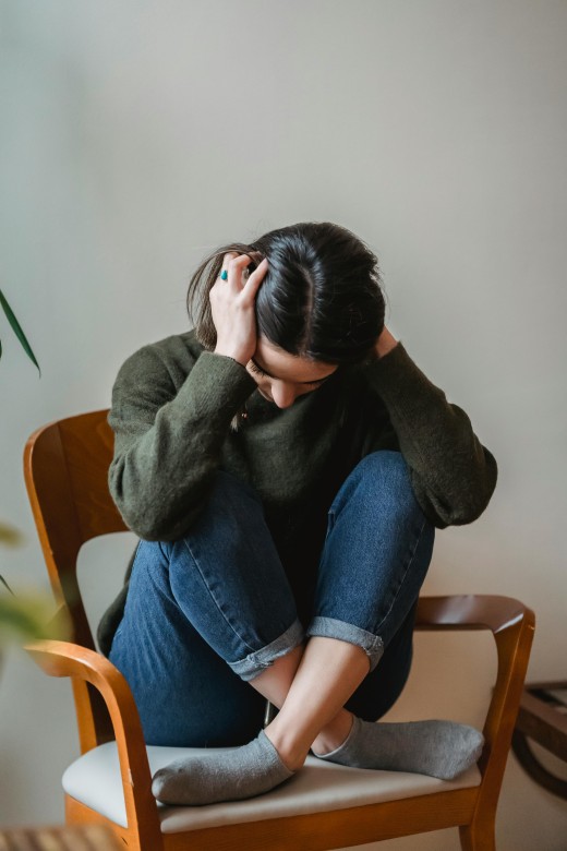 Cara Menghadapi Pasangan yang Mengidap Anxiety 