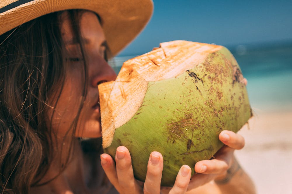 Ini Dia 7 Manfaat Air Kelapa untuk Kesehatan Tubuh!