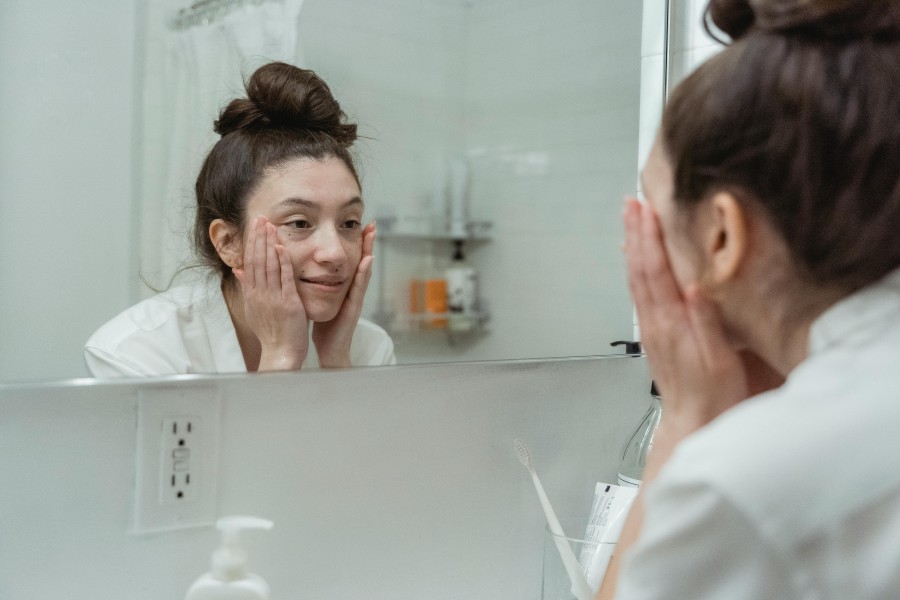 5 Tanda Wajah yang Tidak Cocok dengan Serum