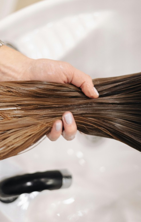 Sehat! Ini 6 Tips Menggunakan Hair Mask untuk Pemula