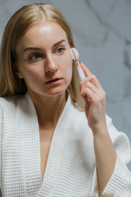 7 Cara Menghilangkan Komedo Hitam di Hidung yang Aman
