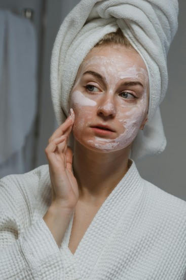 Tips Skincare Malam agar Kulit Kamu Terlihat Sehat dan Cerah