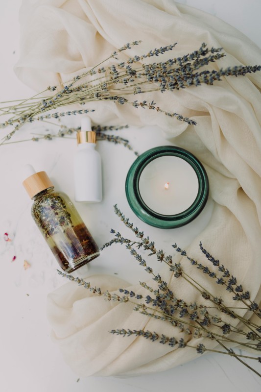 6 Manfaat Rosehip Oil untuk Kulit yang Perlu Kamu Ketahui