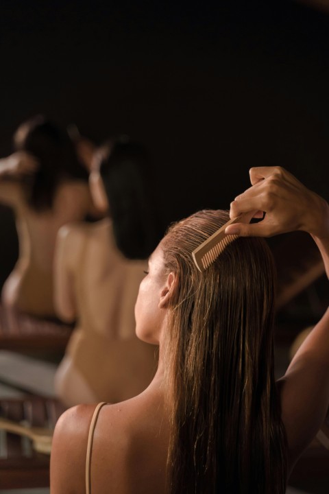  8 Tips Agar Rambut Menjadi Lurus dan Halus Secara Alami