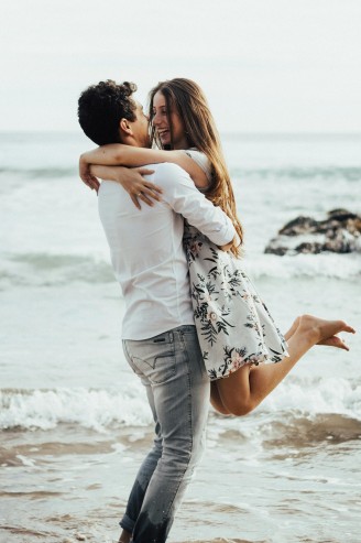 Ini 8 Cara Simpel Menunjukkan Kasih Sayang yang Lebih