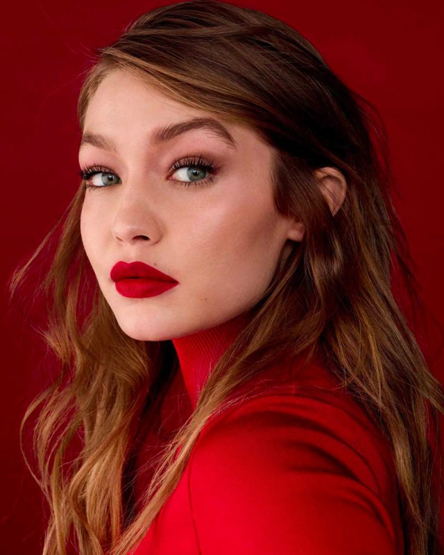 Kenali Jenis Shade Lipstick Merah, Mana yang Sesuai Untukmu?