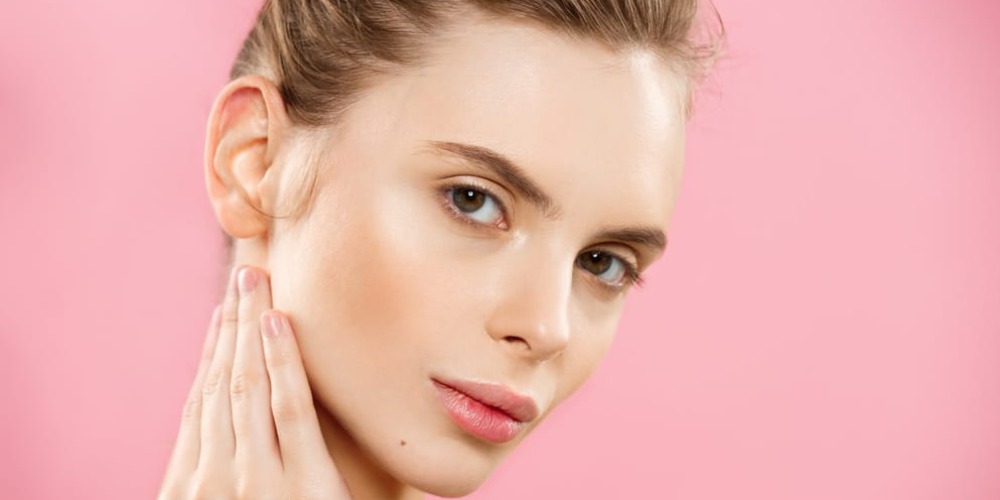 6 Rekomendasi Serum untuk Memutihkan Wajah