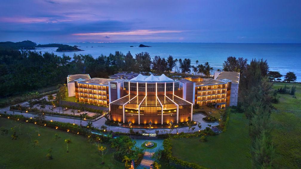 Paradise! Staycation Seru di Four Points by Sheraton Bintan
