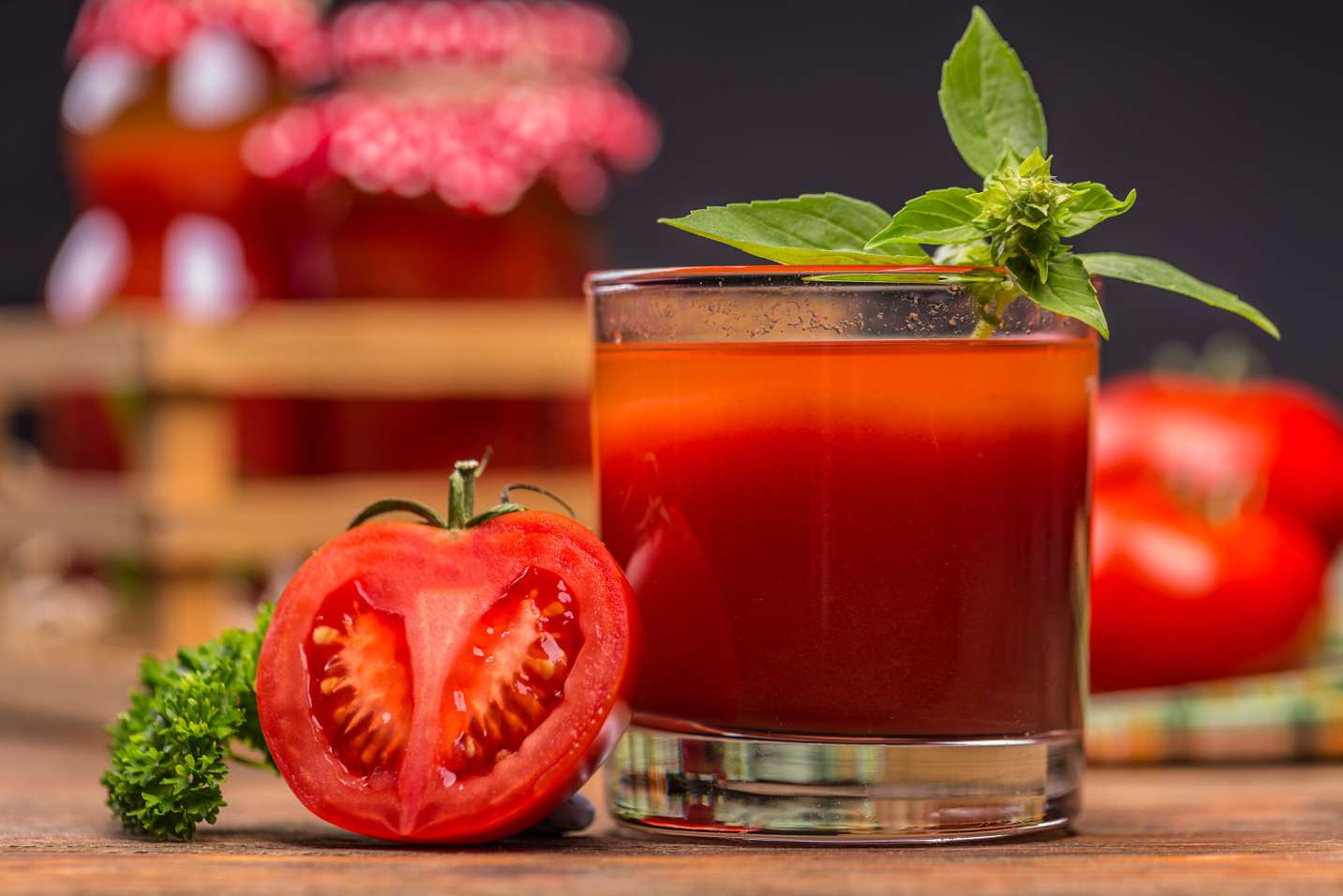 Jus Detox, Ini 8 Manfaat Jus Tomat Untuk Kesehatan