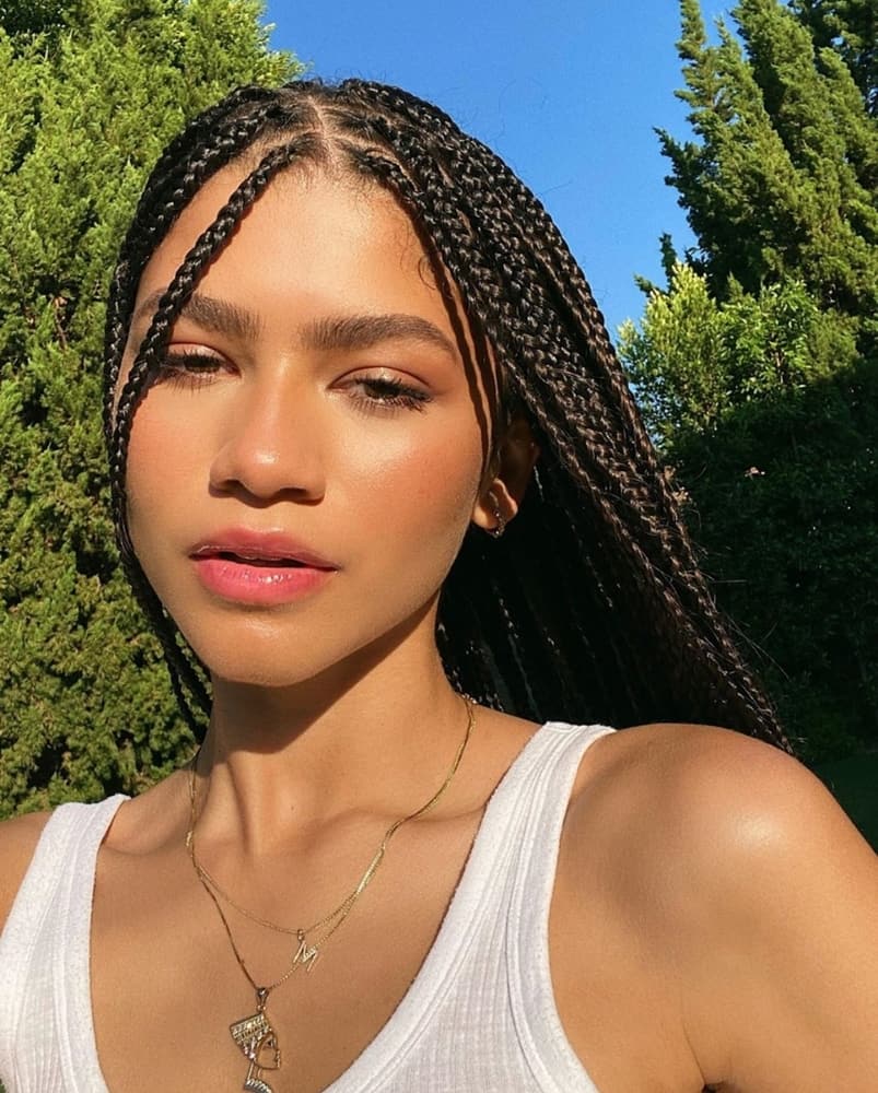 3 Tips Perawatan Kulit Simpel Yang Bisa Ditiru Dari Zendaya